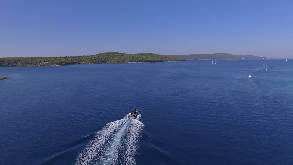 Brač: Hidden Bays and Inlets Speed Boat Tour - Snorkeling in Blue Lagoon