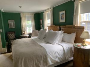 Bridgehampton Inn - Nearby Attractions and Activities