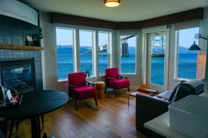 Cannery Pier Hotel & Spa - Frequently Asked Questions