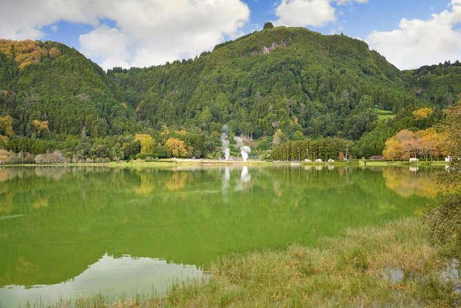 Canoeing at Furnas Lake - Participant Requirements