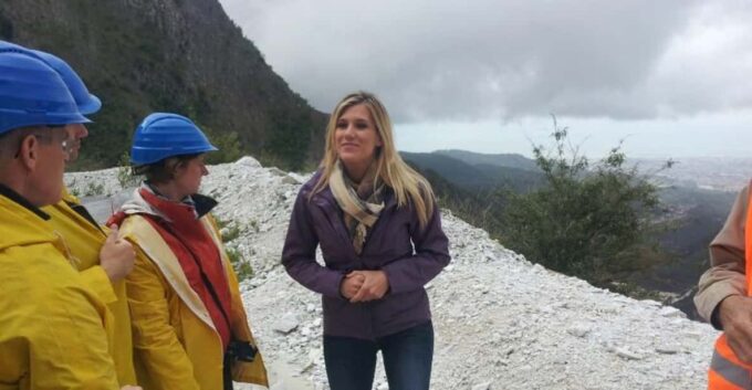 Carrara Michelangelo Marble: Private Full-Day Tour - Booking Process