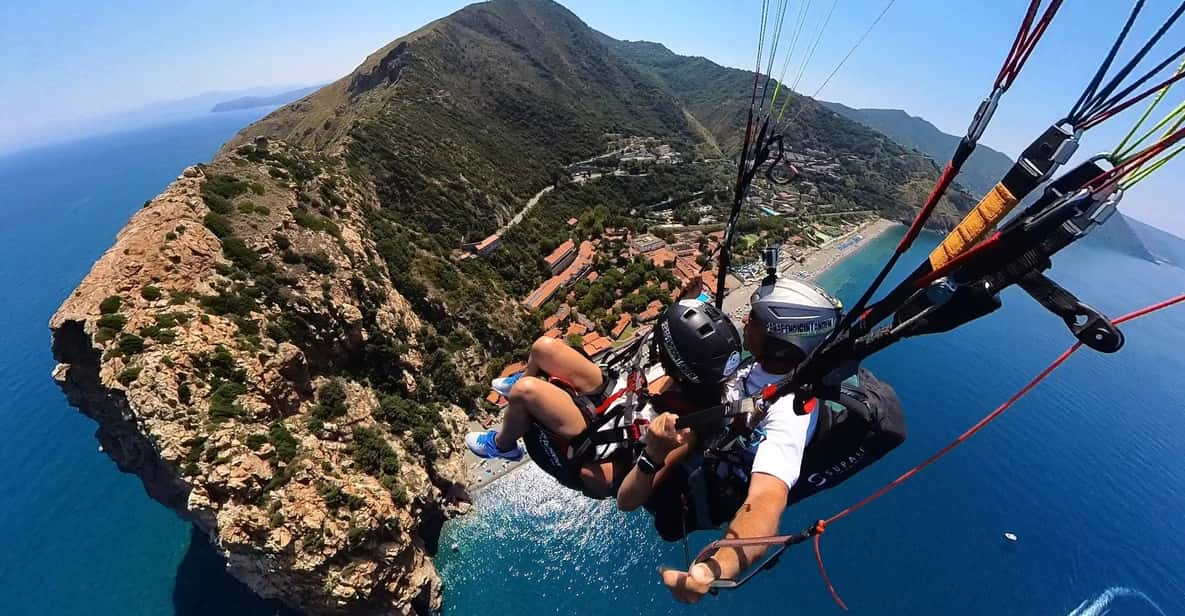 Cefalù: Tandem Paragliding Flight and Insta360 Video - Capturing the Moment With Insta360