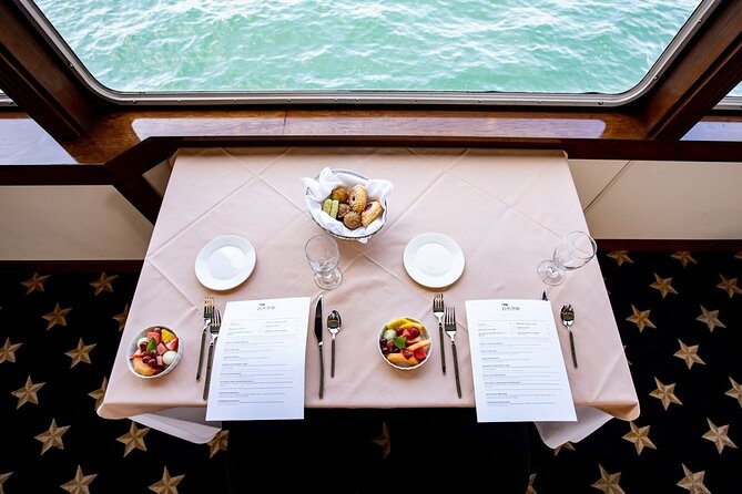 Champagne Brunch Buffet - Booking and Meeting Information