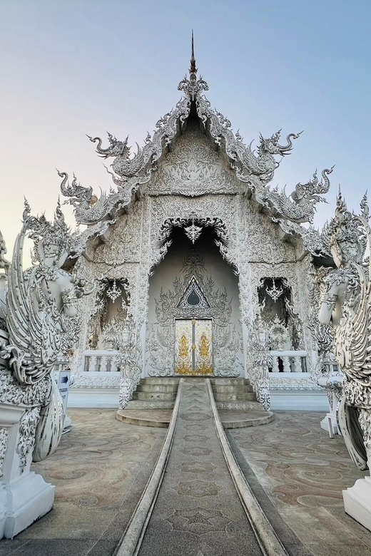 Chiang Rai: Private Bespoke Sightseeing Tour - Wat Rong Suea Ten (Blue Temple)