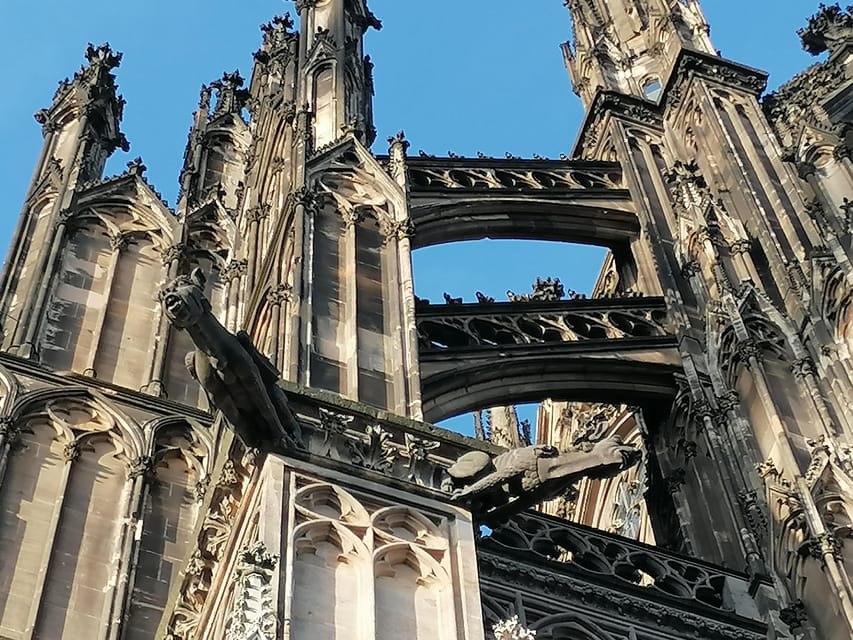 Cologne Classic Walking Tour - Explore Old Town Squares