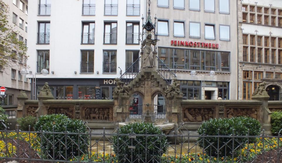 Cologne: The Night Watchman Old Town Walking Tour in German - Booking Information