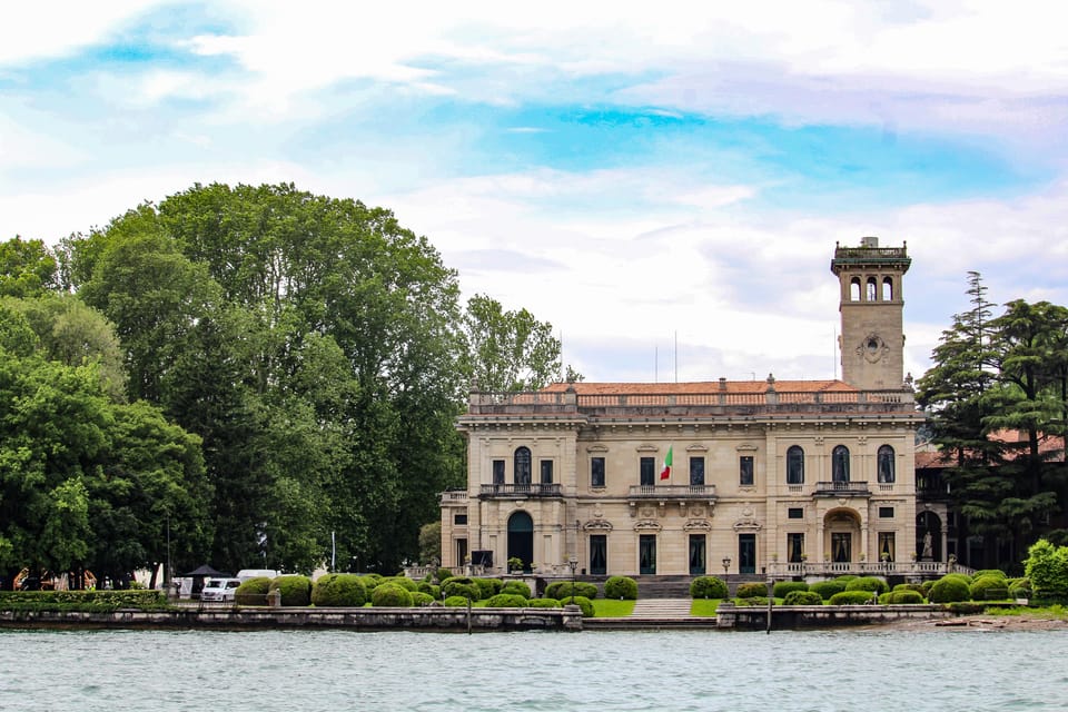 Como: Lake Como Shared Boat Tour - Tour Duration and Languages