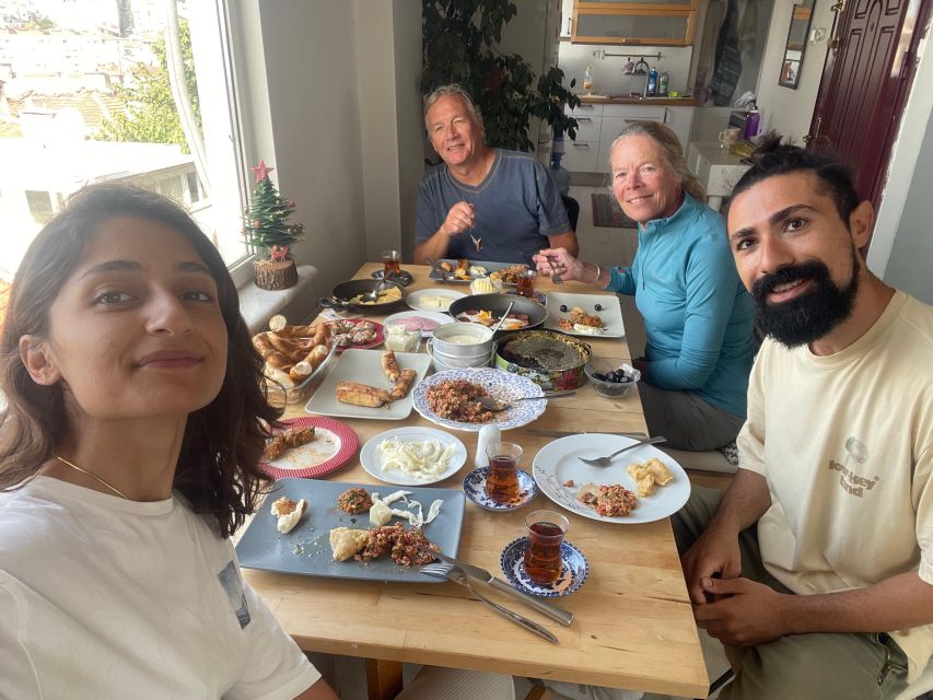 Cook and Eat Homemade Turkish Breakfast at Home With Locals - Benefits of Small Group Settings