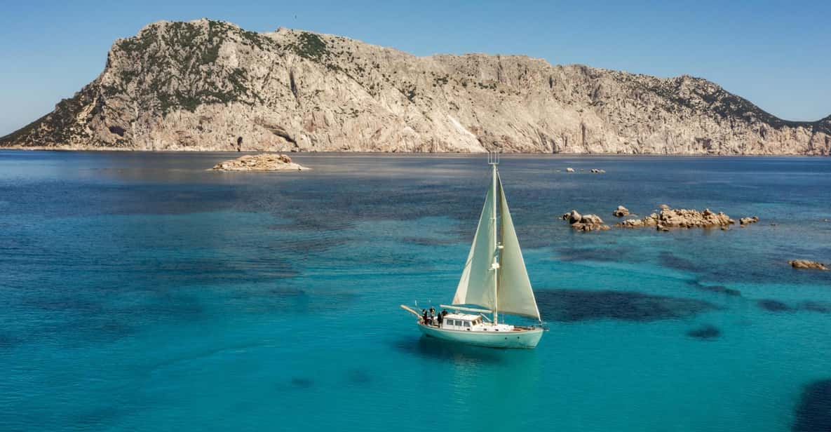 COSTA SMERALDA WITH 15 METERS VINTAGE SAILBOAT WITH APERITIF - Booking Process