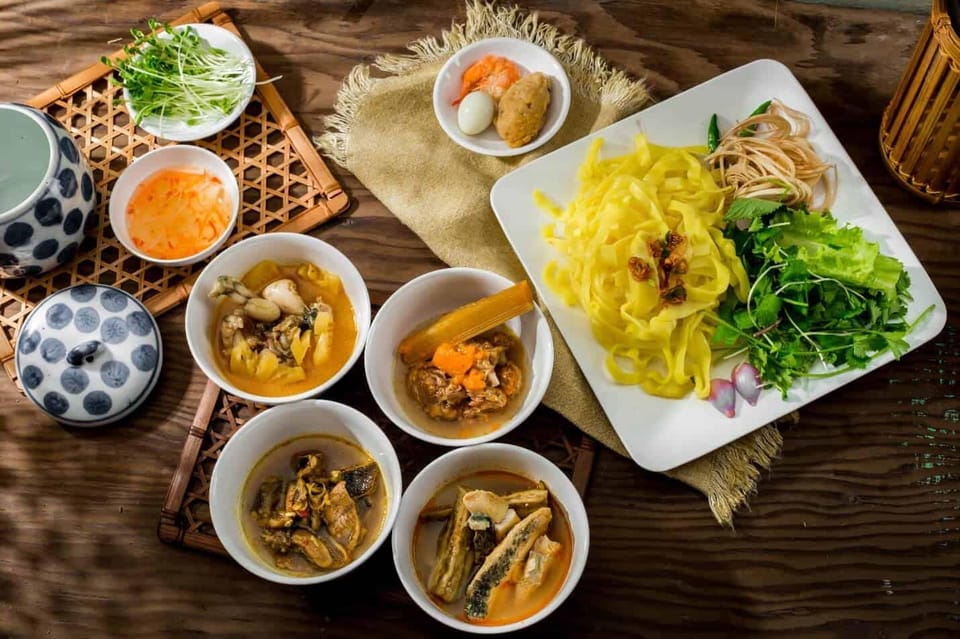 Da Nang: Sightseeing And Explore Vietnamese Local Food Tour - Language Availability