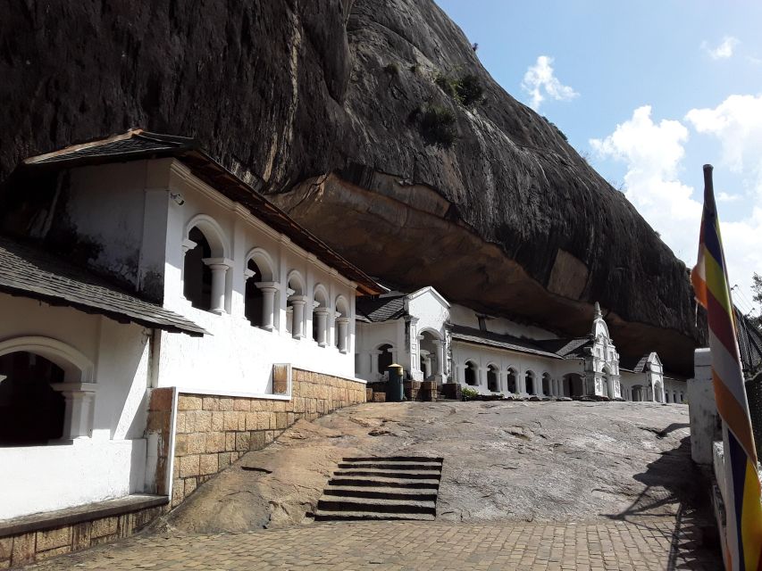 Discover Sigiriya & Dambulla From Kandy – Private Day Tour - What to Bring