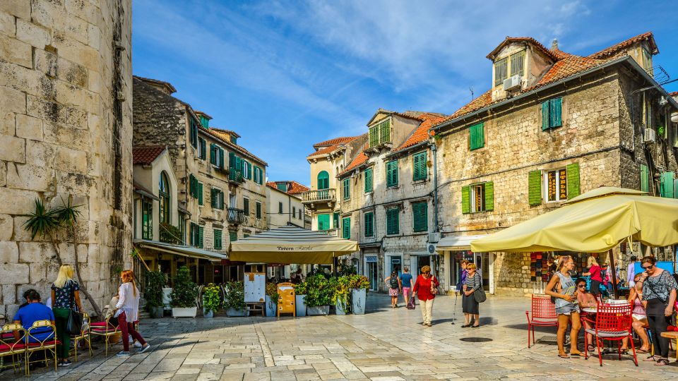 Discover the Old Town Split 1.5h Walking Small Group Tour - Accessibility and Group Options