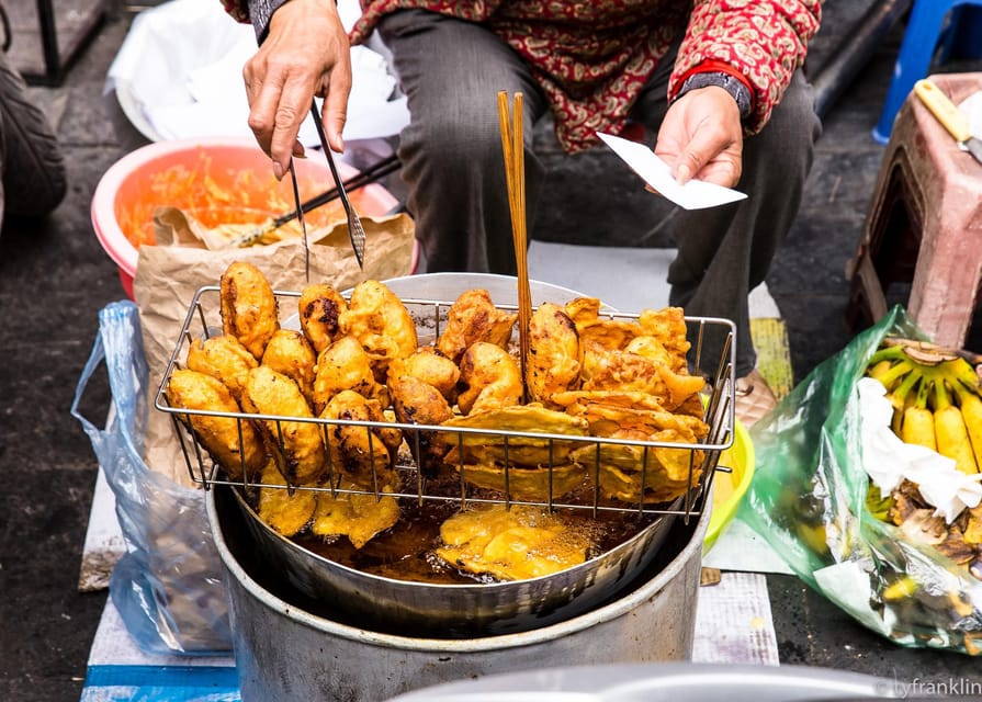 Discovery Hanoi Via Street Food Tour With Tour Guide - Important Information