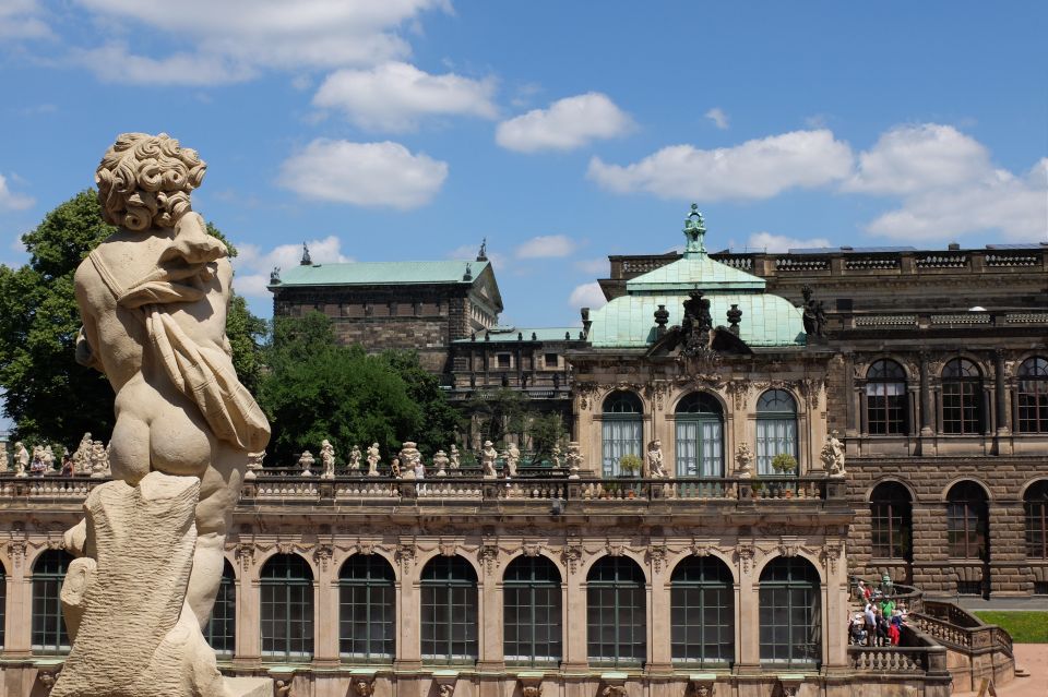 Dresden: Shared Small Group Walking Tour in English - Meeting Point