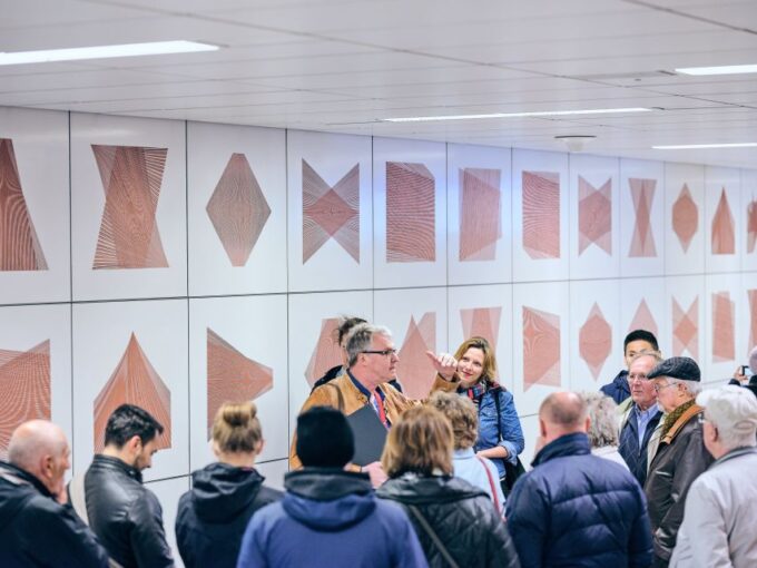 Düsseldorf: The Wehrhahn Line Guided Tour - Booking and Availability