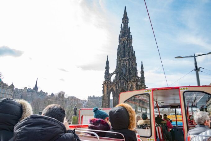 Edinburgh: Hop-On Hop-Off Bus Pass With 3 City Tours - Operational Schedule and Locations