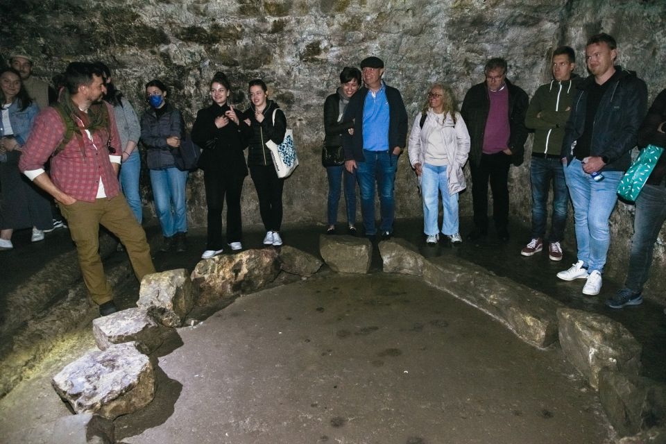 Edinburgh: Underground Vaults Tour - Paranormal Stories and Ghost Tours