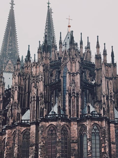 Enchanting Cologne: A Historical and Cultural Walking Tour - Language Options