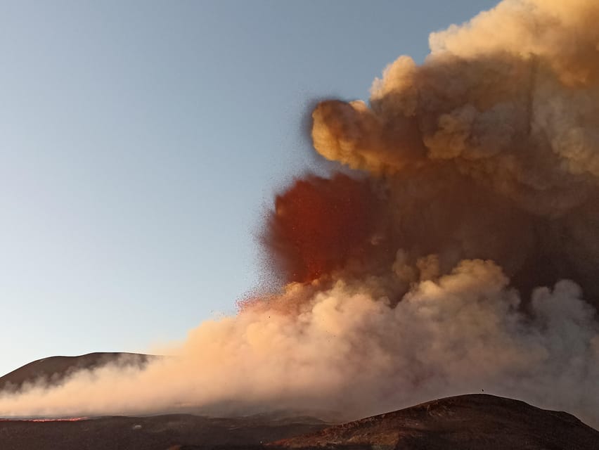 Etna Excursion to the Summit Craters 3345M - Tour Languages