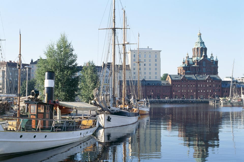 Explore Helsinki in Any Weather, Using the Saxdor 320 Gtc. - Meeting Location