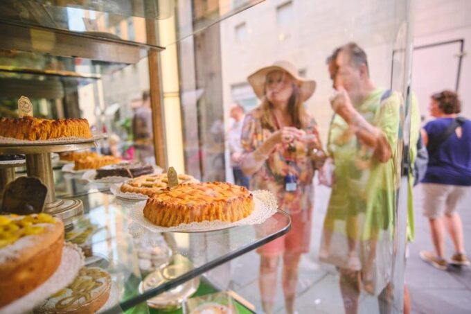 Florence: Pisa & Lucca Day Trip With Buccellato Cake Tasting - Guided Tour Options