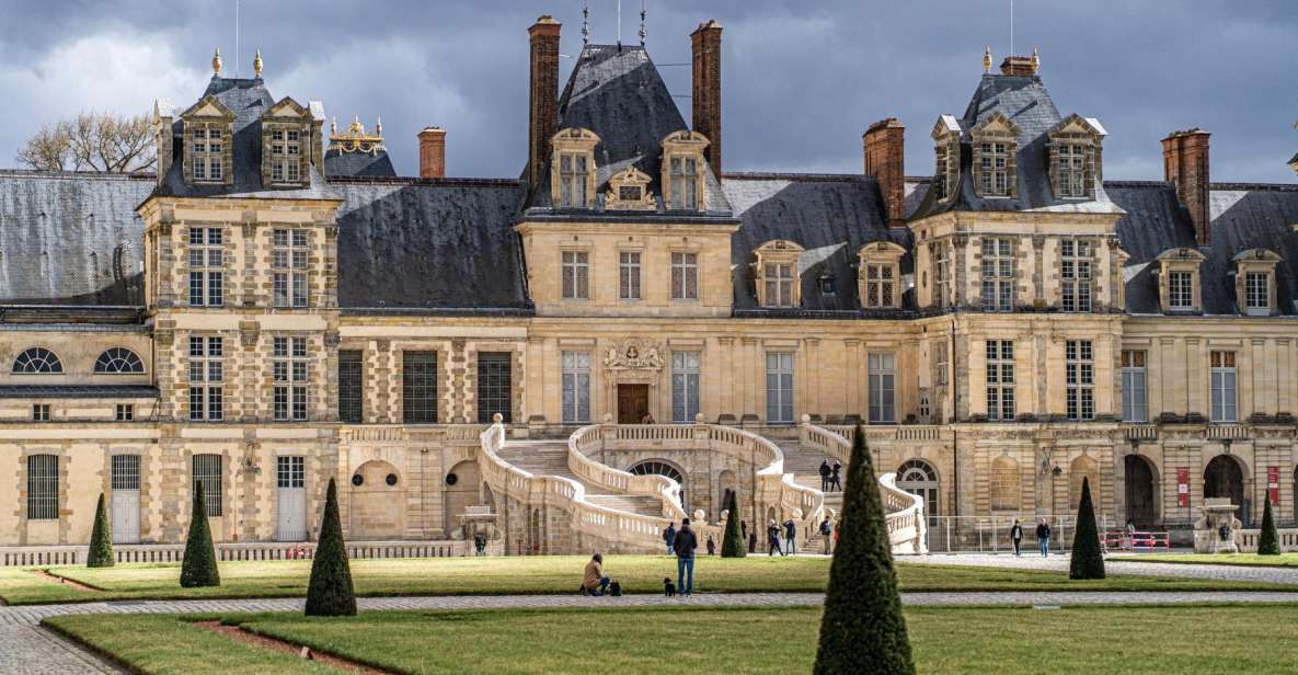 Fontainebleau Palace: Skip-the-Line Small-Group Guided Tour - What to Expect on the Tour