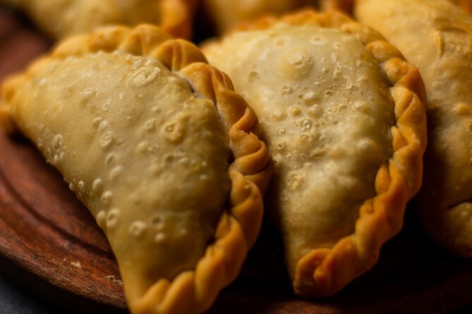 Foodie Walk in the Traditional Chacarita Neighborhood - Convenient Meeting and End Points