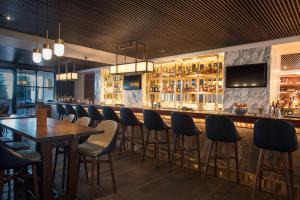 Four Seasons Hotel Houston - Nearby Attractions