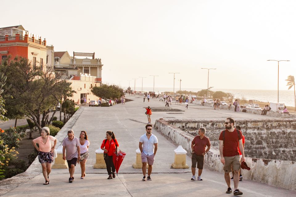 Free Walking Tour Gabriel García Márquez & San Diego Neighborhood - Accessibility Features