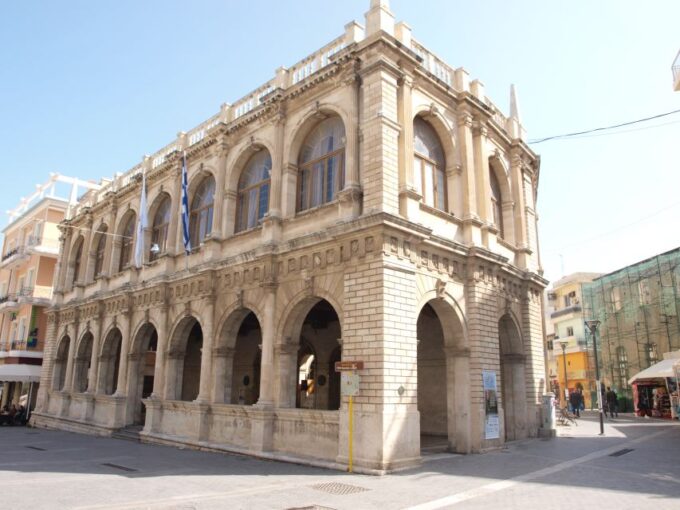 From Chania: Knossos Palace and Heraklion Full-Day Tour - Museum Visit and Free Time