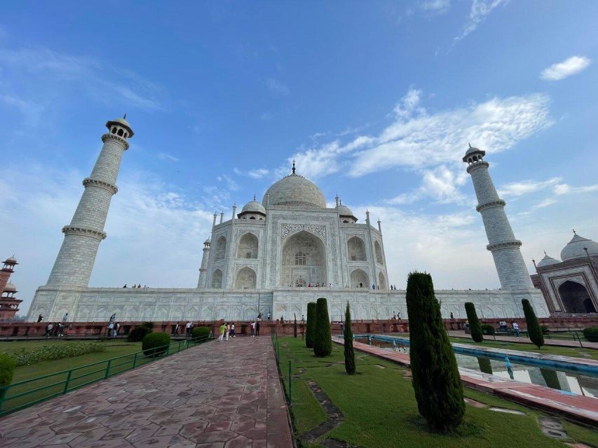 From Delhi: Private Taj Mahal Agra Fort & Baby Taj Day Trip - Nearby Attractions