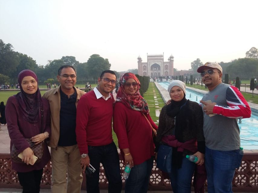 From Delhi: Private Taj Mahal and Agra Fort Day Trip by Car - Important Travel Information