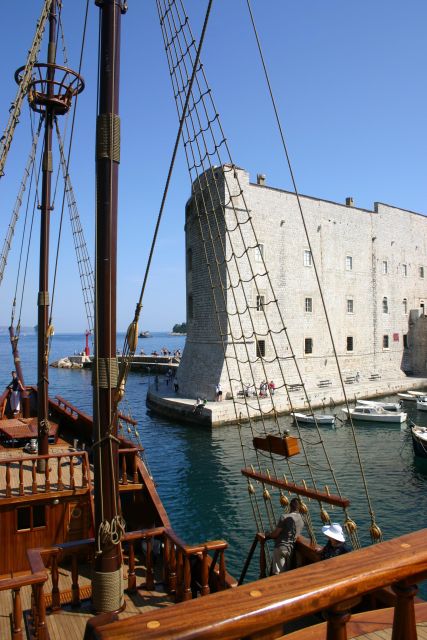 From Dubrovnik: Game of Thrones Walking Tour and Cruise - Dress Code and Weather Policy