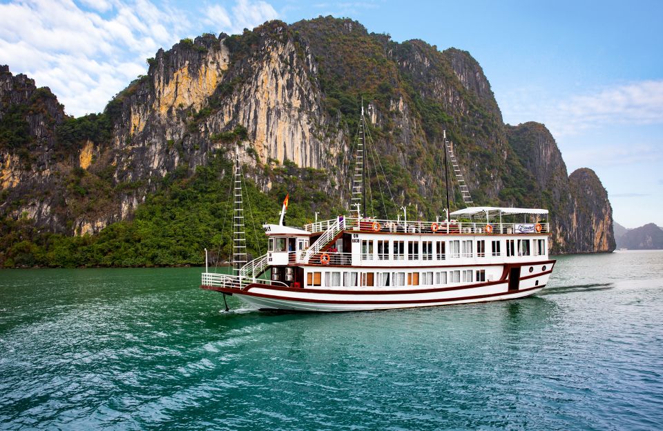 From Hanoi: 2-Day Ha Long Bay Cruise and Surprise Cave Kayak - Meeting Point Details