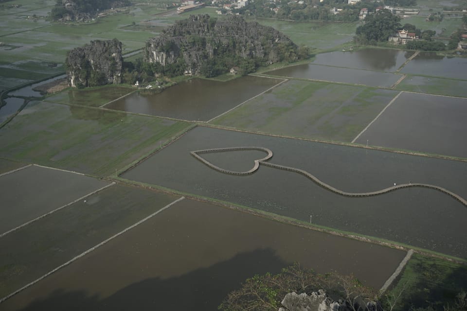 From Hanoi: Tam Coc, Hoa Lu & Mua Cave Full-Day Trip - Scenic Activities