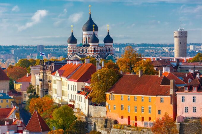 From Helsinki: Tallinn Guided Full-Day Tour by Ferry - Tips for Travelers