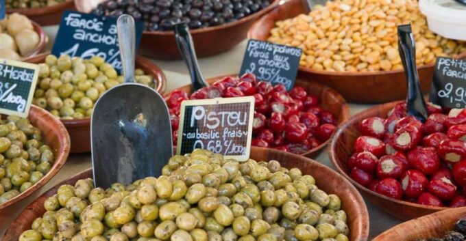 From Marseille: Luberon Markets & Villages Full-Day Trip - Customer Experience Insights