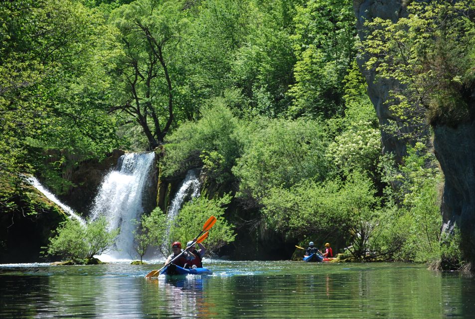 From Slunj: Mrežnica Canyon Kayaking Tour - Meeting Point and Group Size