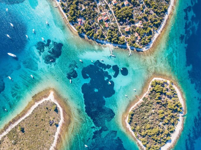 From Split: Half-Day Blue Lagoon and 3 Islands Tour - Visiting the Blue Lagoon