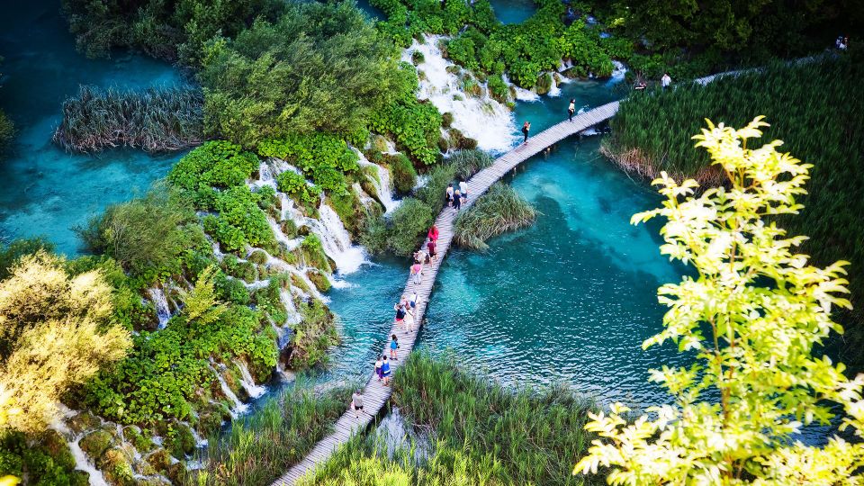 From Split: Transfer to Zagreb With Stop at Plitvice Lakes - Itinerary and Duration