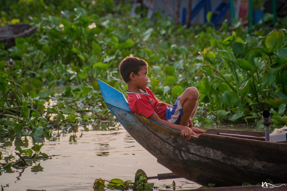 Full-Day Kulen Waterfall, Beng Mealea, Floating Village - Food and Refreshments