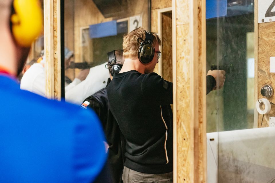 Gdansk: Extreme Gun Shooting Experience With Transfers - Customer Ratings