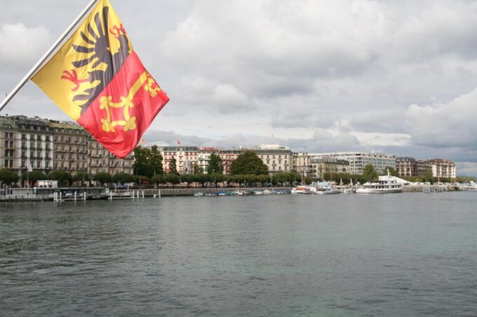 Geneva: Private Walking Tour With a Local Guide - Important Tour Information