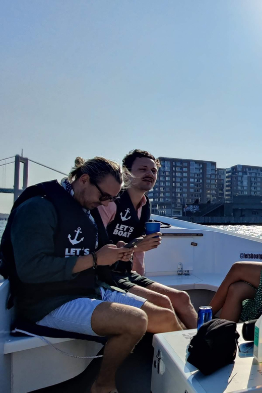 Gothenburg City Center: Electric Selfdrive Boat Tour - Tips for First-Time Visitors