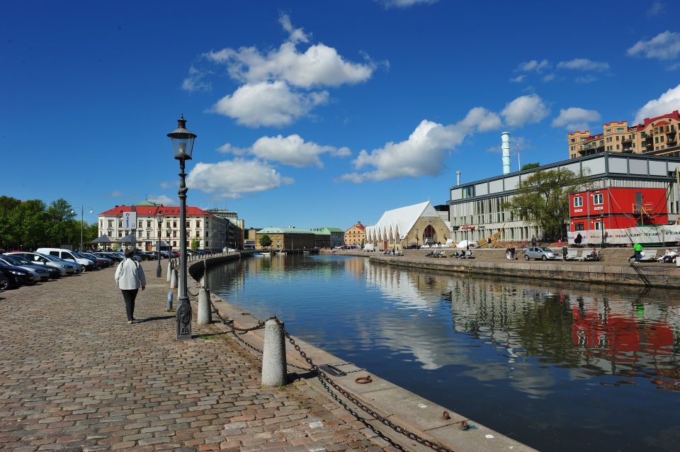 Gothenburg: Express Walk With a Local in 60 Minutes - Booking Information and Policies