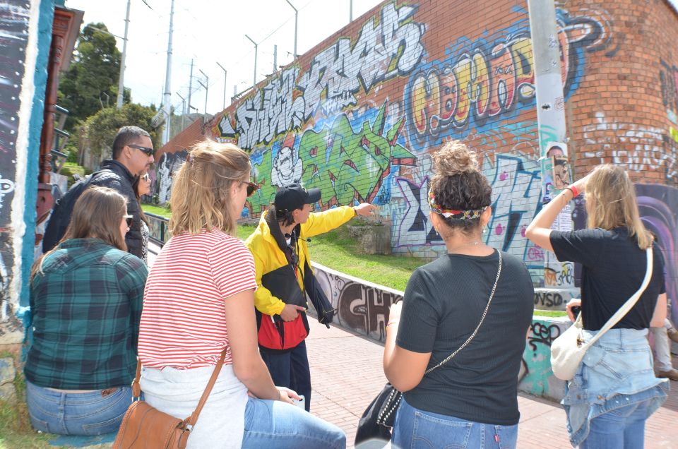 Graffiti Tour in La Candelaria Bogotá With Transportation - Booking Information