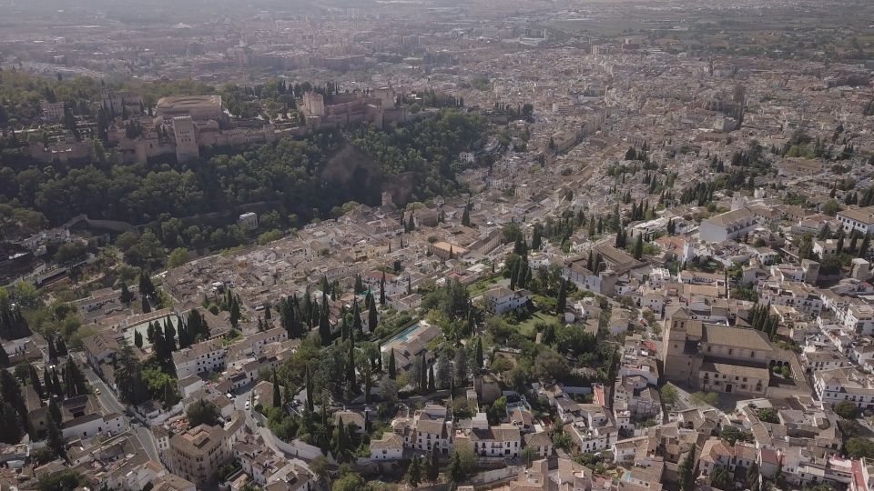 Granada: Albaicin and Sacromonte E-Bike Tour - Suitability