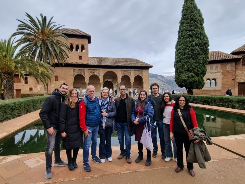 Granada: Alhambra Regular Tour - Entrance Requirements