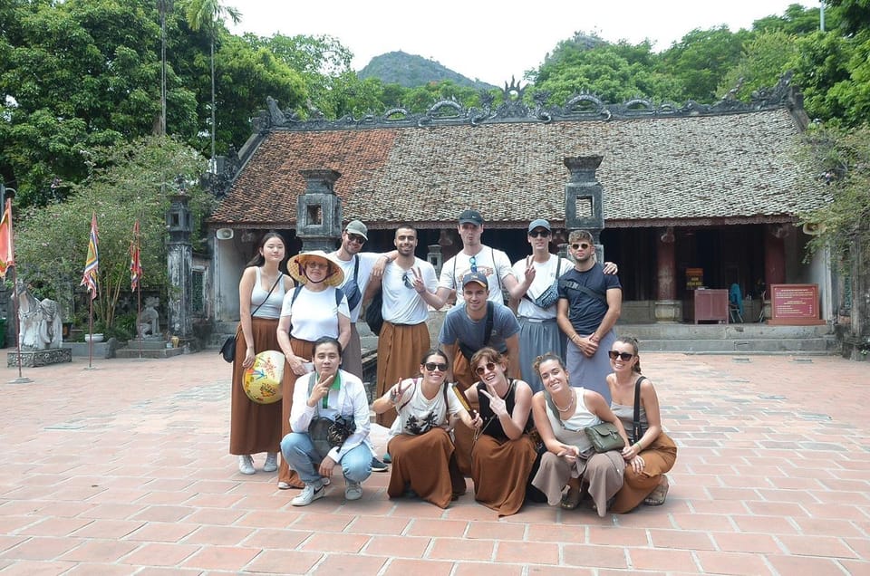 HA NOI: HOA LU - TRANG AN - MUA CAVE DAY TRIP BY LIMOUSINE - Panoramic Boat Cruise