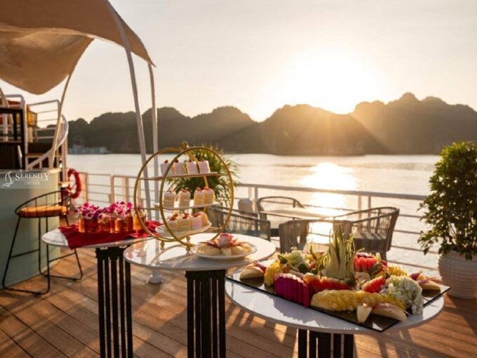 Ha Noi : Lan Ha Bay Day Cruise With Kayaking - Swimming Tour - Best Time to Visit